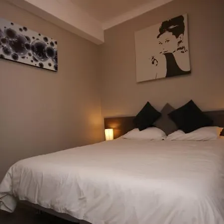 Sleeps 6 Wifi